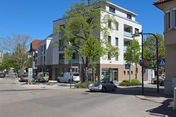 Korntal, Johannes-Daur-Straße 23  -  mitten im Geschehen - mitten in Korntal - sofort bezugsfertig